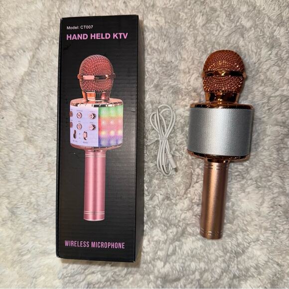 Wireless Microphone - Picture 1 of 4